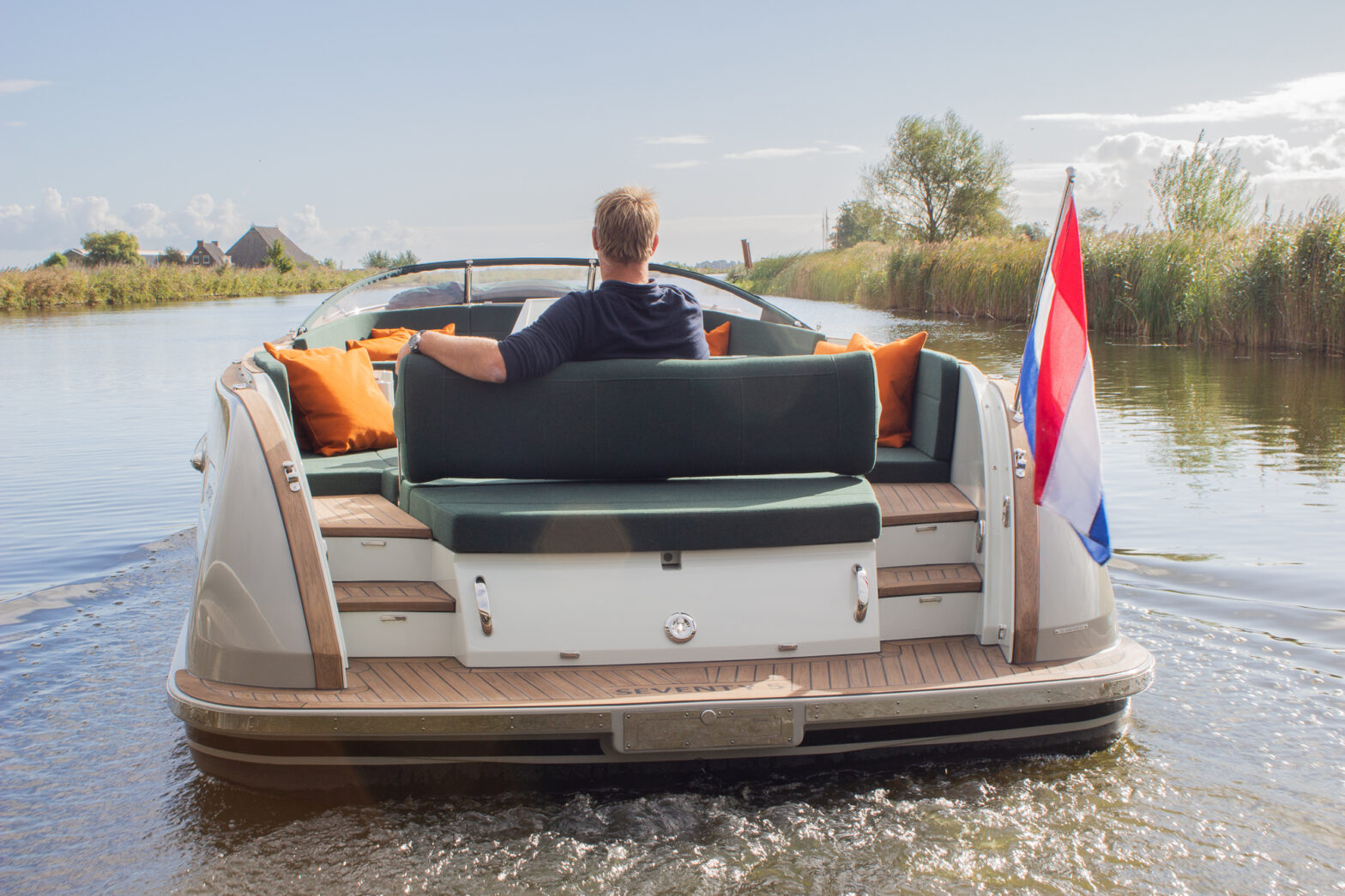 Bij Antaris bouwen we uw elektrische sloep naar wens